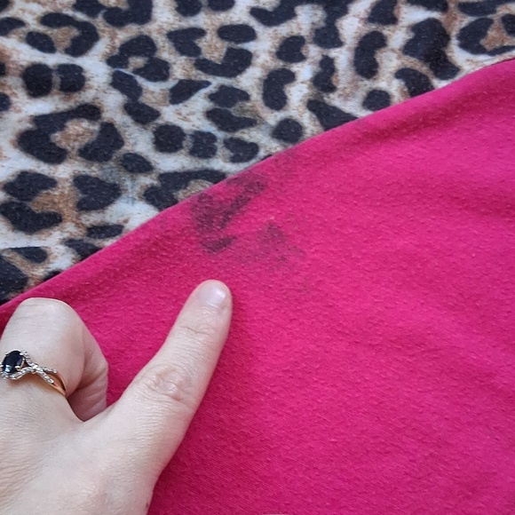 Women Hot Pink Top with Leopard Print Sleeves - Picture 9 of 10